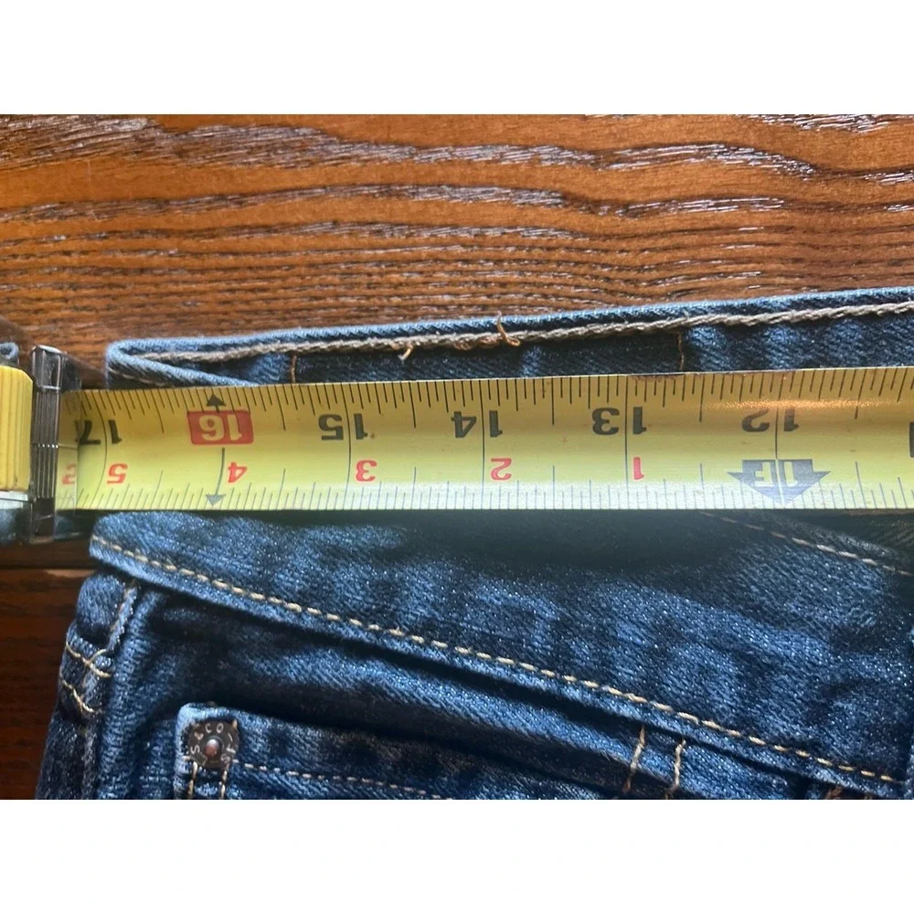 Levis levi 559